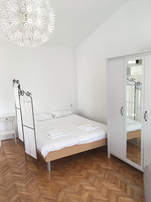 Centre Apartment Božava Eksteriør billede