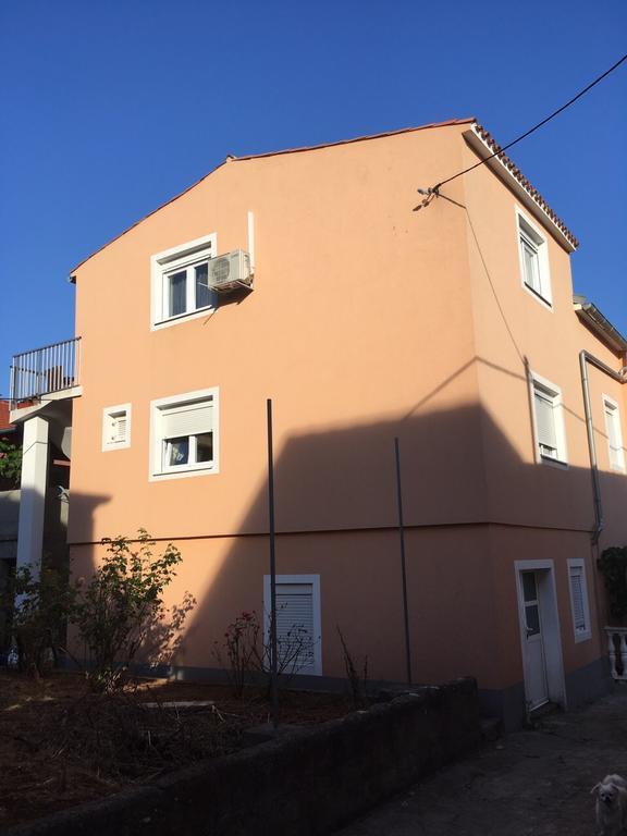 Centre Apartment Božava Eksteriør billede